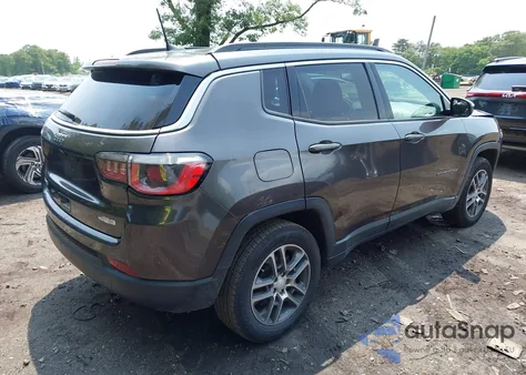 2018 Jeep Compass Latitude 4X4 из США, поврежденный, VIN 3C4NJDBB4JT100129